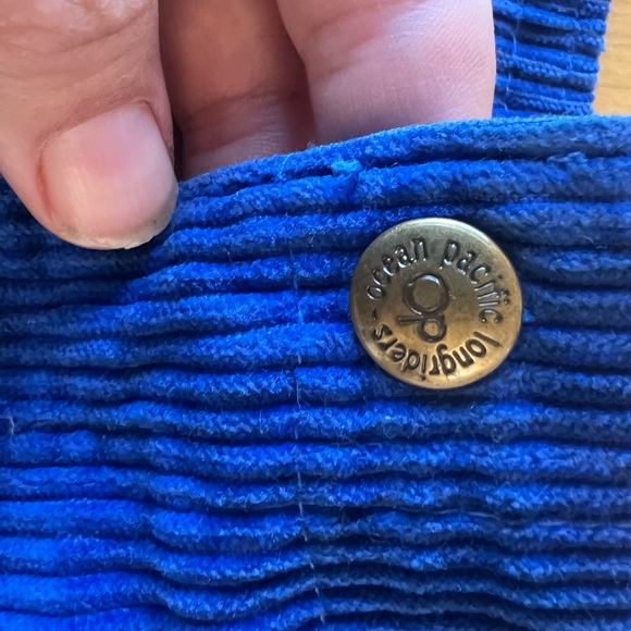 Vintage USA made original OP corduroy shorts - Picture 3 of 9